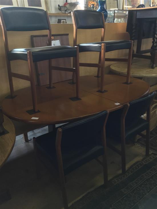 G Plan ext dining table with 4 chairs(-)